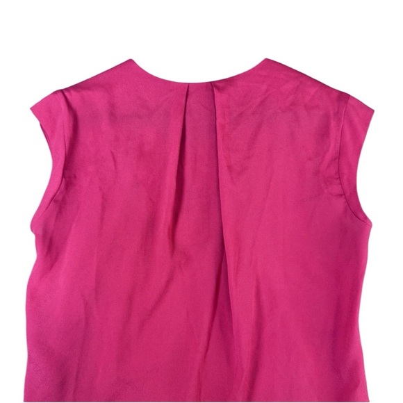 The Limited Red Capped Sleeve Blouse with Gold Clasp XS - Picture 9 of 10